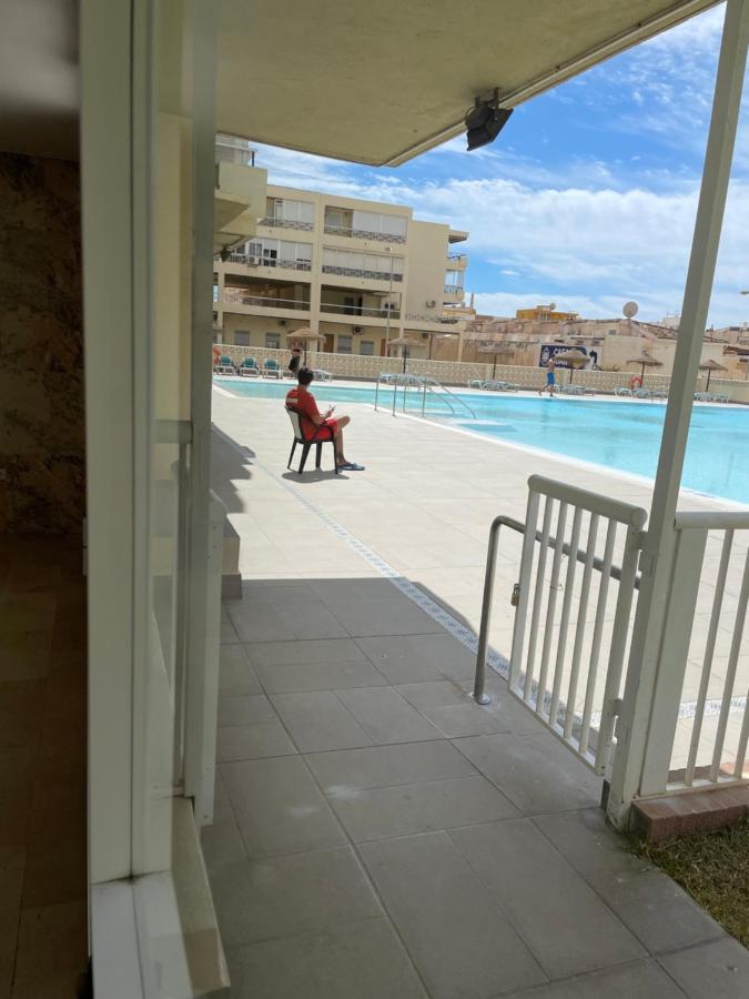 Apartamento Totalmente Reformado Con Piscina Y Jardines Al Lado De La Playa De La Carihuela Apartment Torremolinos Exterior photo